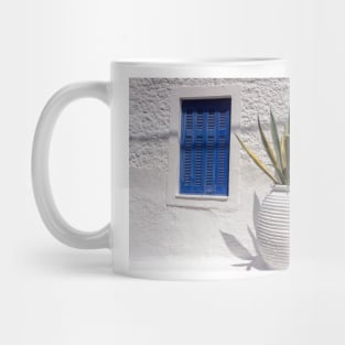 White planters. Mug